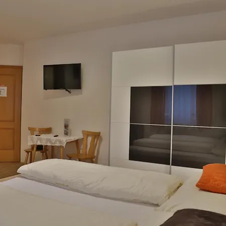 Farma Haus Edlinger *