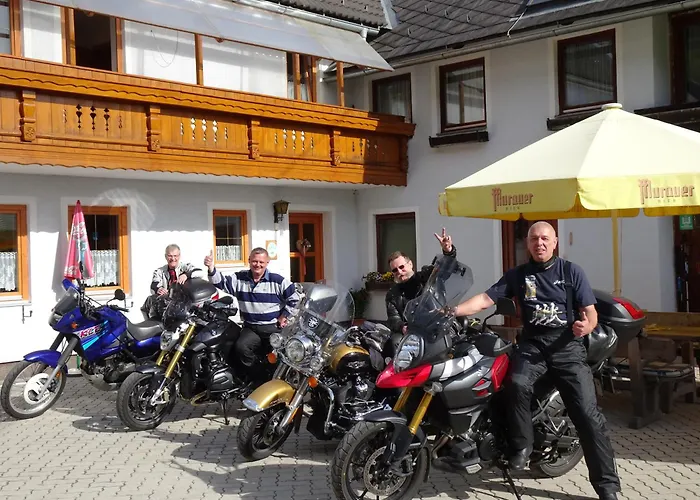 Haus Edlinger Farm stay *